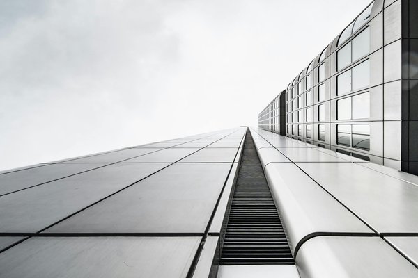 Les panneaux en aluminium composite : esthétisme et durabilité